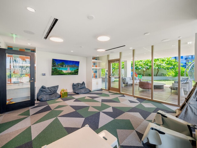 Building Photo - 1374 Kapi‘olani Boulevard-SI ID1327705P