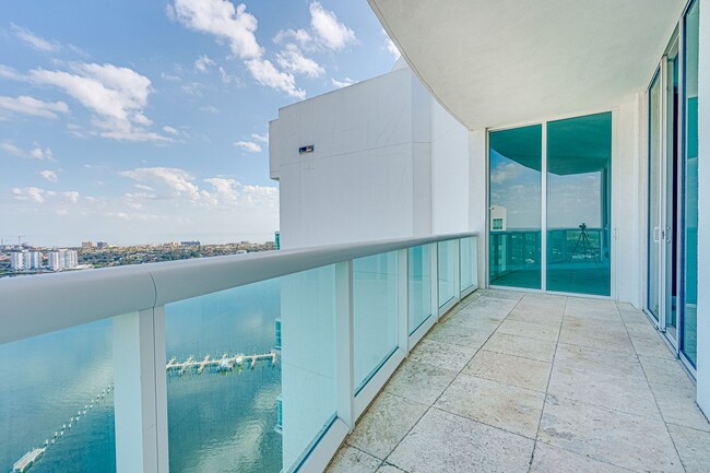 Building Photo - LUXURY PENTHOUSE—complete with your own cu...