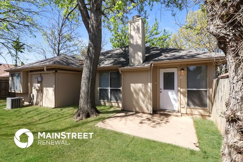 Building Photo - 6111 Inks Lake Dr