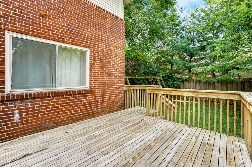 Building Photo - 531 Norway Ave