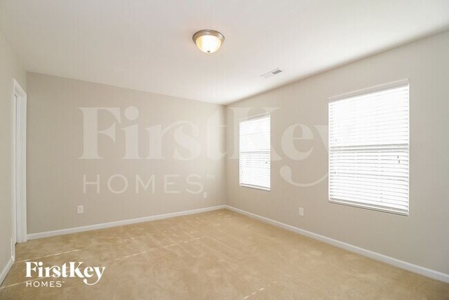 Building Photo - 460 Shady Grove Ct