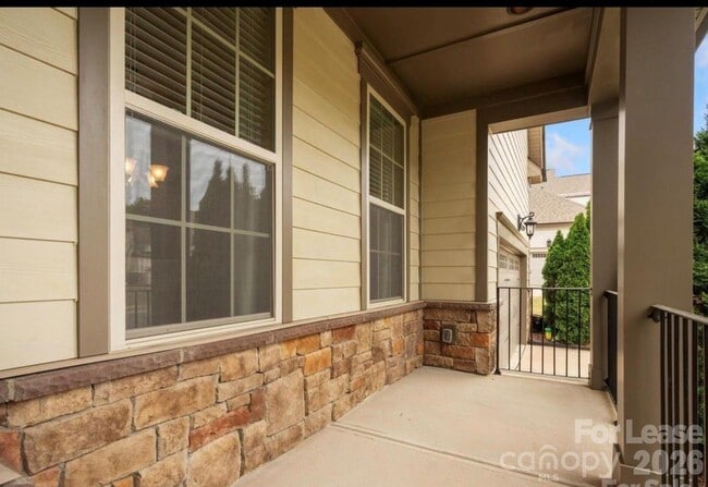 Building Photo - 1719 Sutter Creek Dr