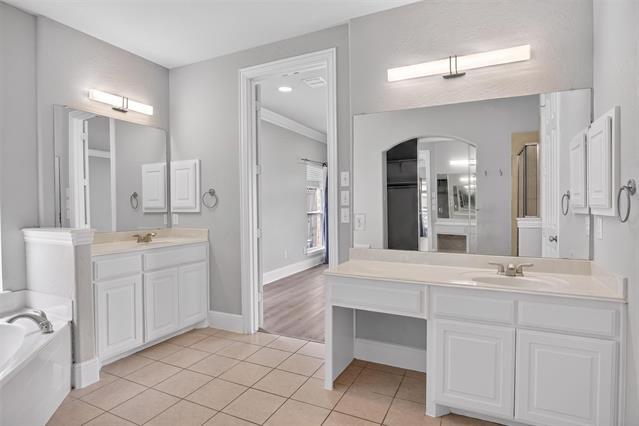 Building Photo - 10115 Stone Harbor Way