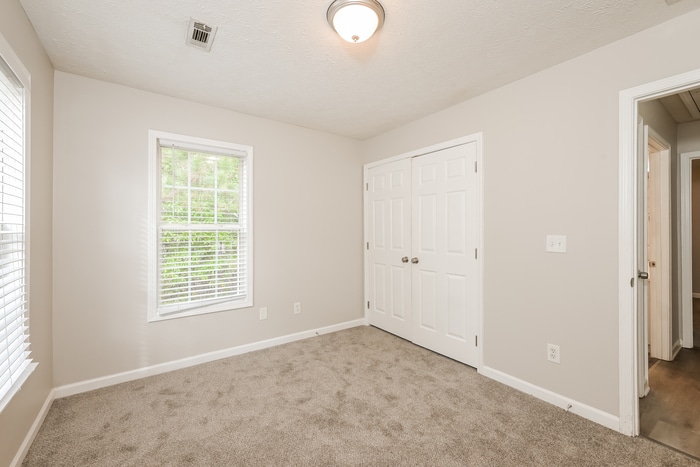 Building Photo - 19 Georgia Rd