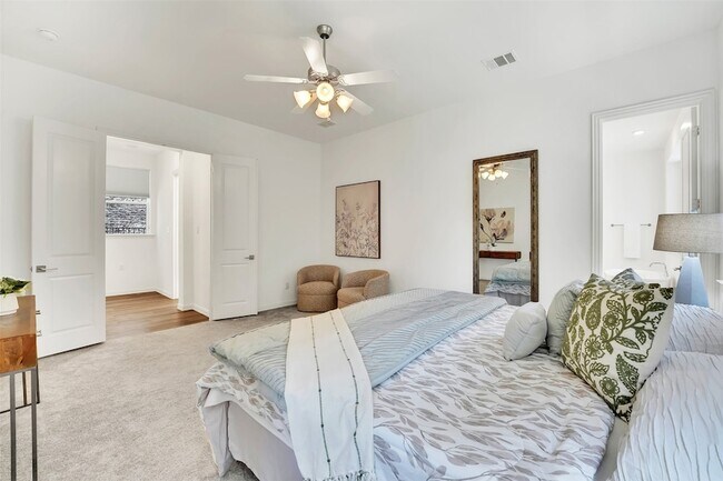 Building Photo - 8216 Bethpage Dr