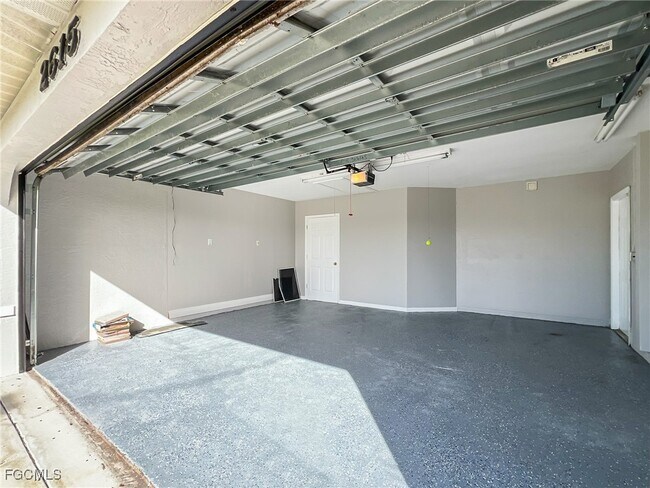 Building Photo - 2615 NW 1st St