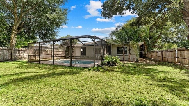 Building Photo - 309 W South Ave