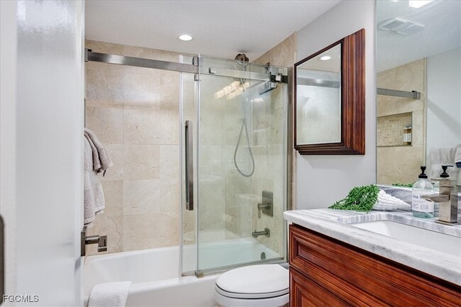 Building Photo - 2885 Palm Beach Blvd