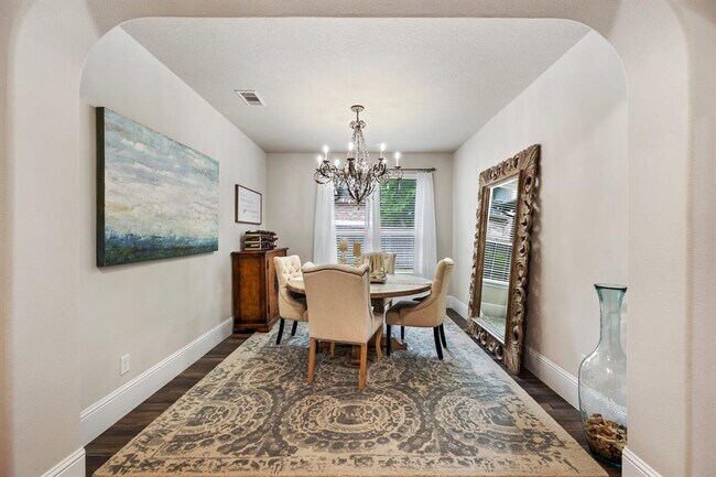 Building Photo - 19 Cohasset Pl