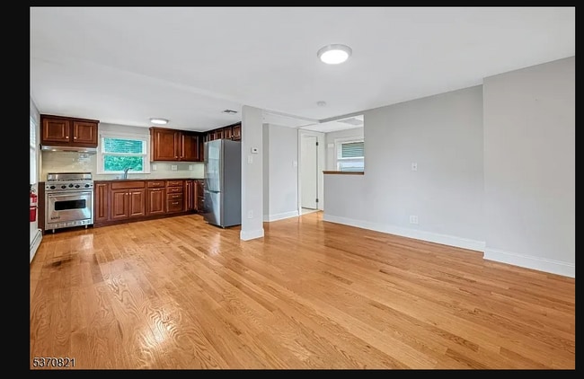 Building Photo - 20 Dunlap St