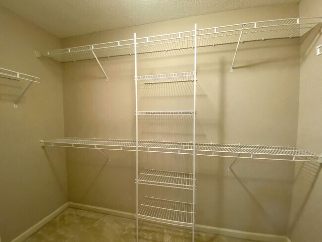 Building Photo - 8294 Floral Spring Dr