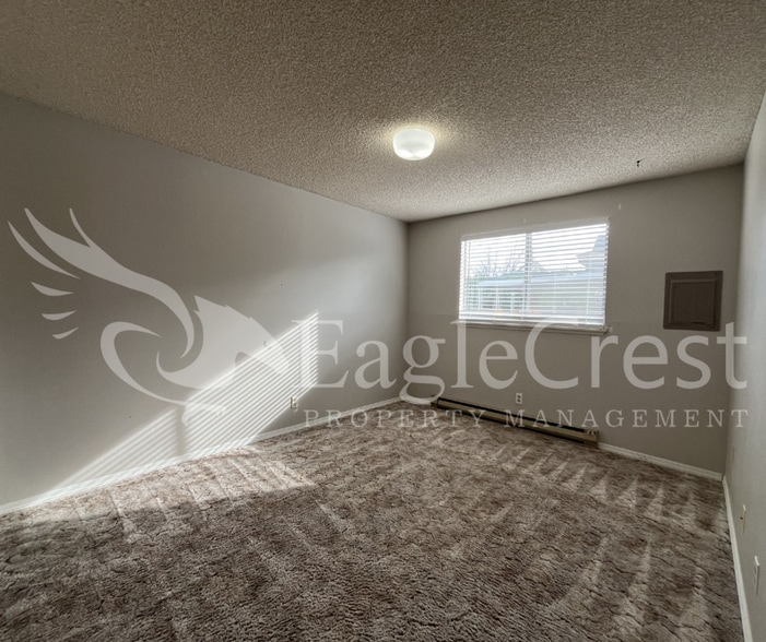 Building Photo - 17/19 S. Roosevelt