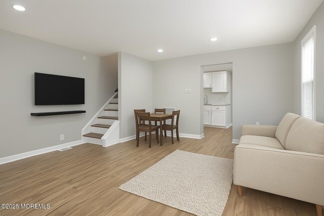 Building Photo - 811 Shore Concourse