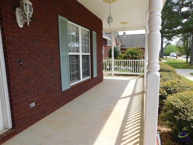 Building Photo - 714 Bay Laurel Cir