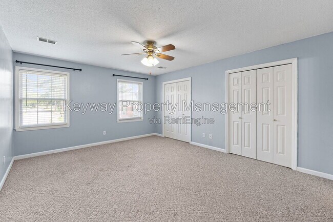 Building Photo - 344 Folkstone Cir