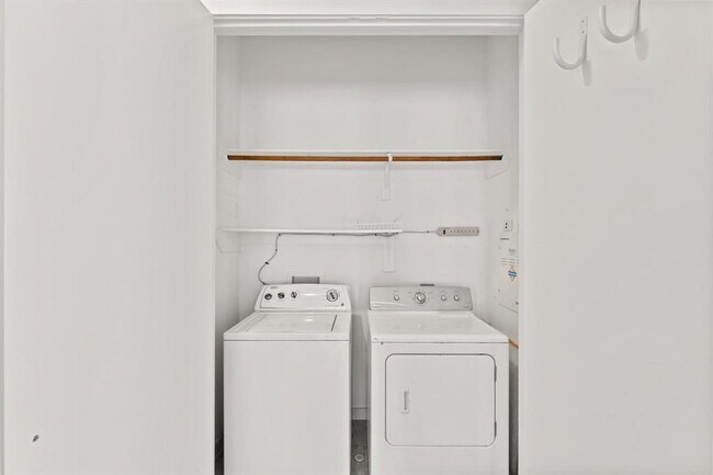 Building Photo - 1144 Bonner St