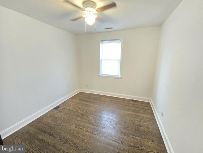 Building Photo - 1514 Lochwood Rd