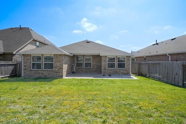 Building Photo - 16114 Sommerall Creek Ln