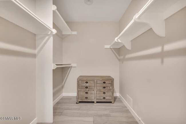 Building Photo - 4642 Park Granada Park