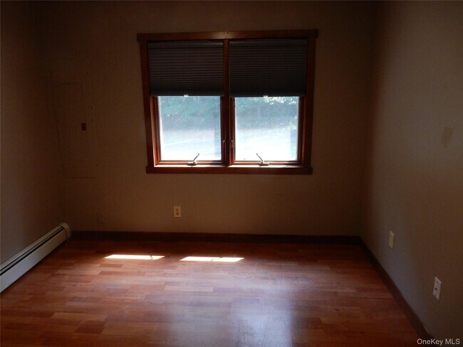 Building Photo - 104 County Rd 65
