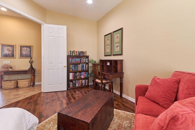 Building Photo - 43424 Bordeaux Dr