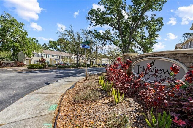 Building Photo - 11047 Black Swan Ct