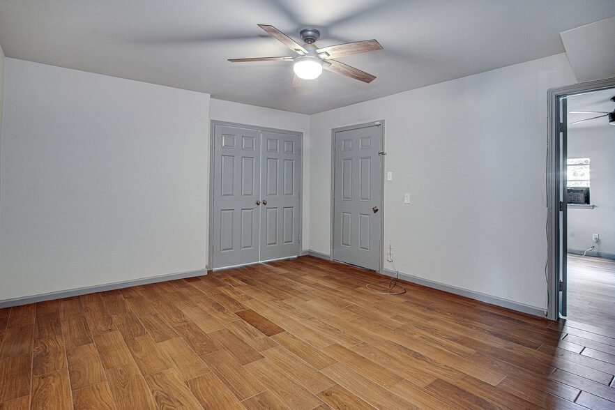 flexroom - 308 Sundown Ct