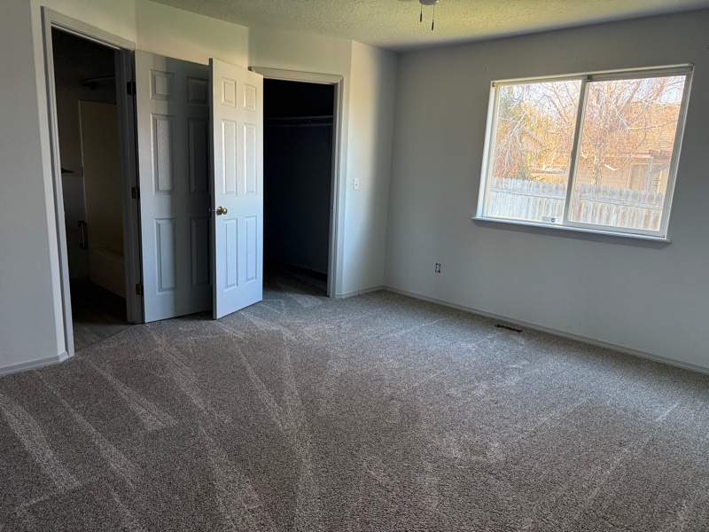 Building Photo - 607 Meadowbrook Dr