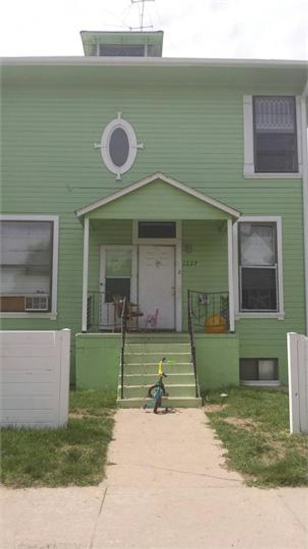 Building Photo - TD1227