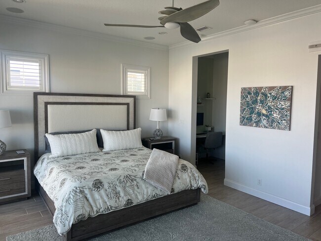 Building Photo - 11715 1st St E