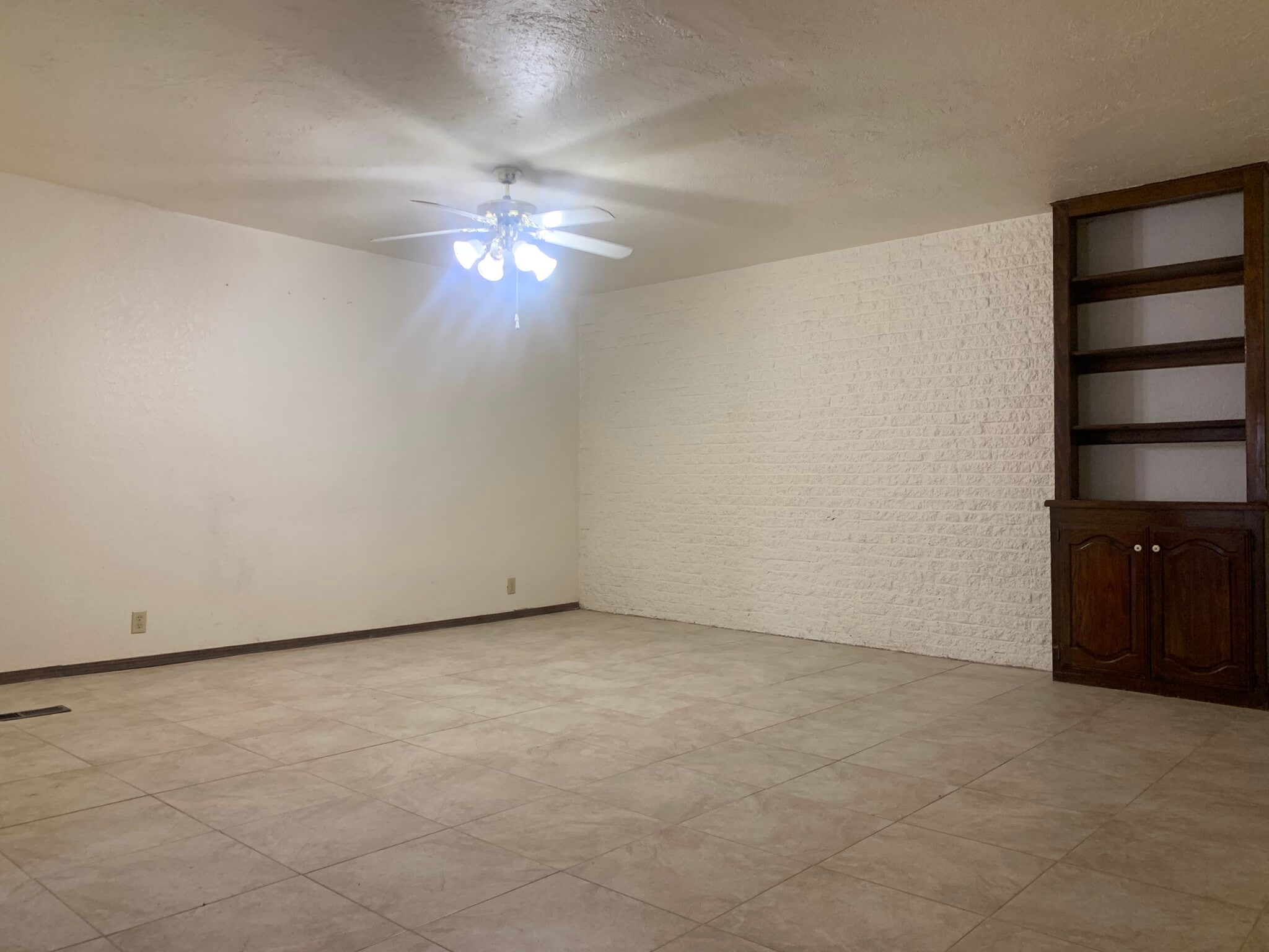 Building Photo - 2111 NW 117th St