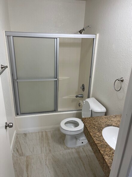 Building Photo - 73874 Sunnyvale Dr