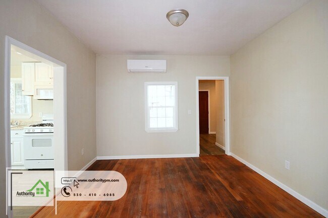 Building Photo - 7927 Evans Ln