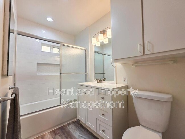 Building Photo - 5031 Monroe Ave