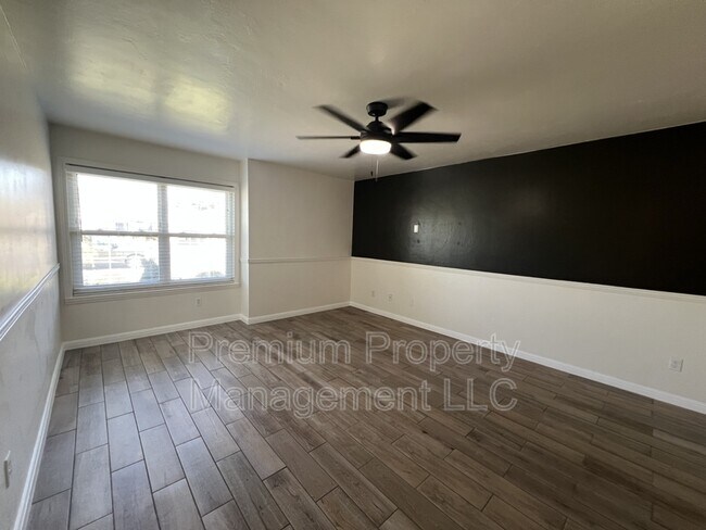 Building Photo - 517 Brightwood St