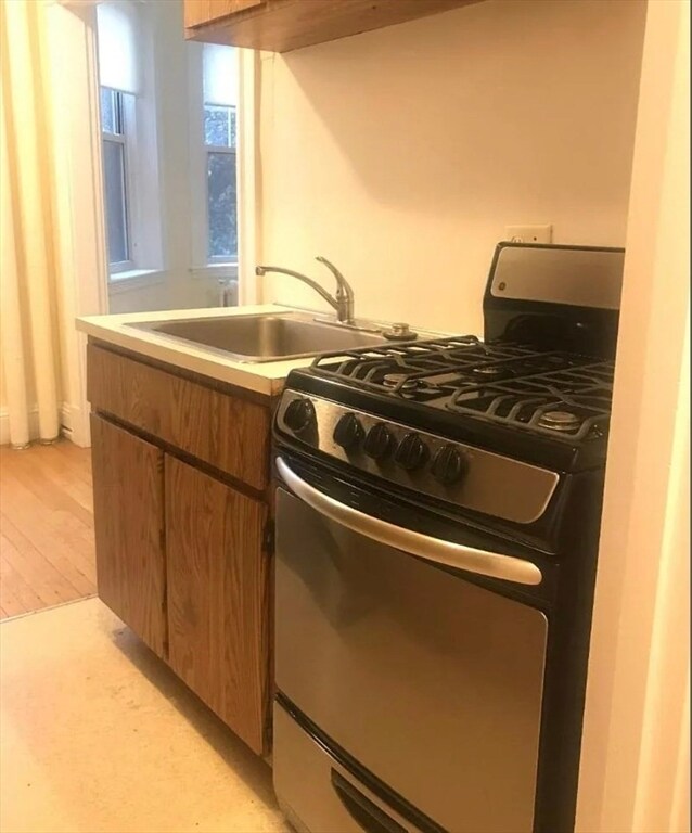 Building Photo - 122 Riverway