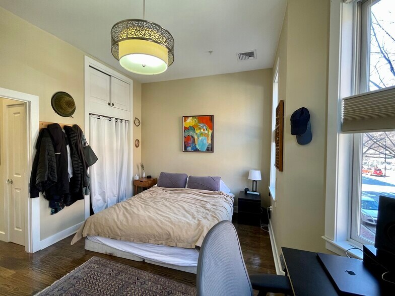 Building Photo - 410 Columbus Ave