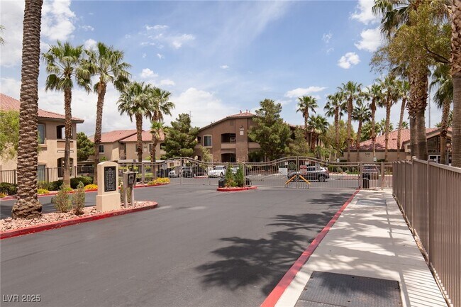 Building Photo - 3545 Cactus Shadow St