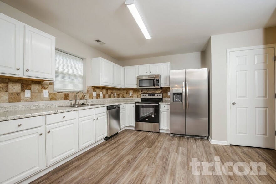 Building Photo - 4019 Black Locust Terrace