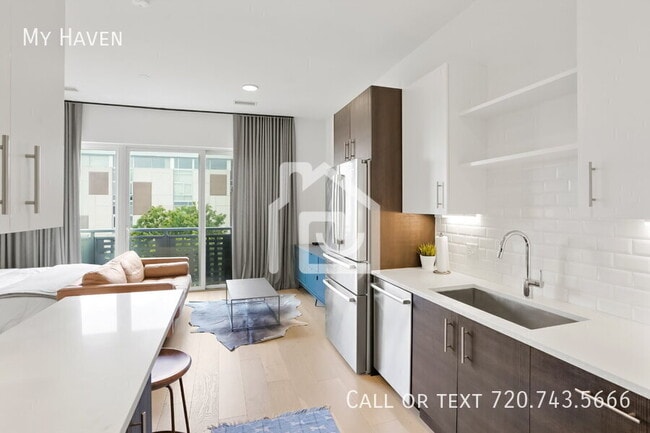 Building Photo - 2550 Lawrence St