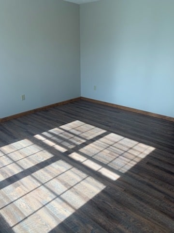 Building Photo - 751 Village Dr