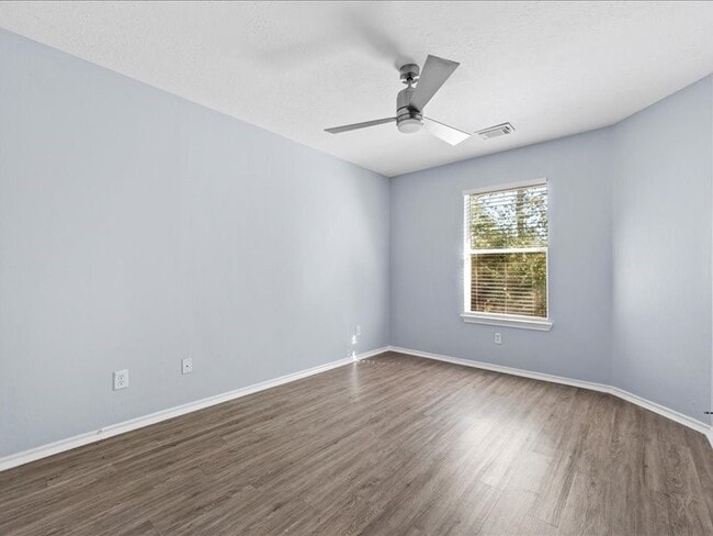 Building Photo - 6422 Senda Ct