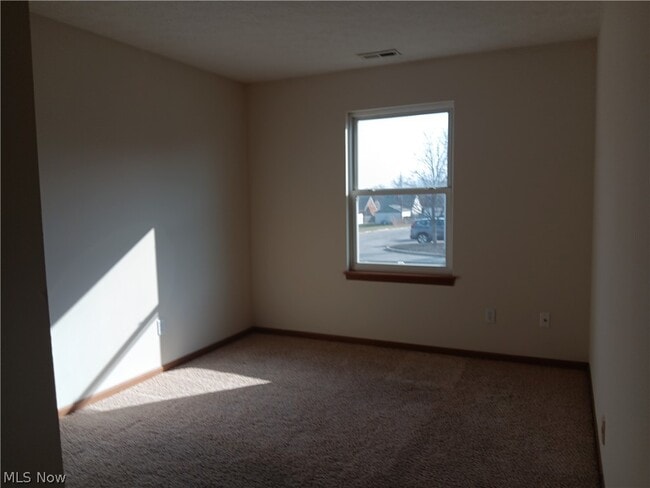 Building Photo - 4183 Westbrook Dr