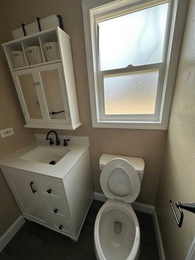 Building Photo - 3135 Courtney Dr