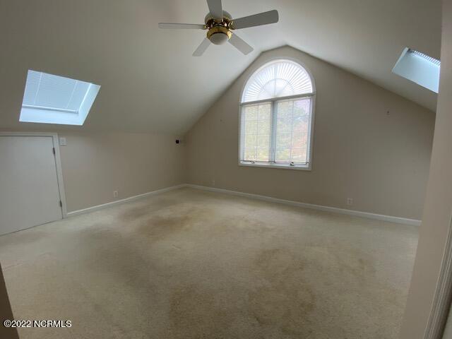 Building Photo - 906 Diamond Ct