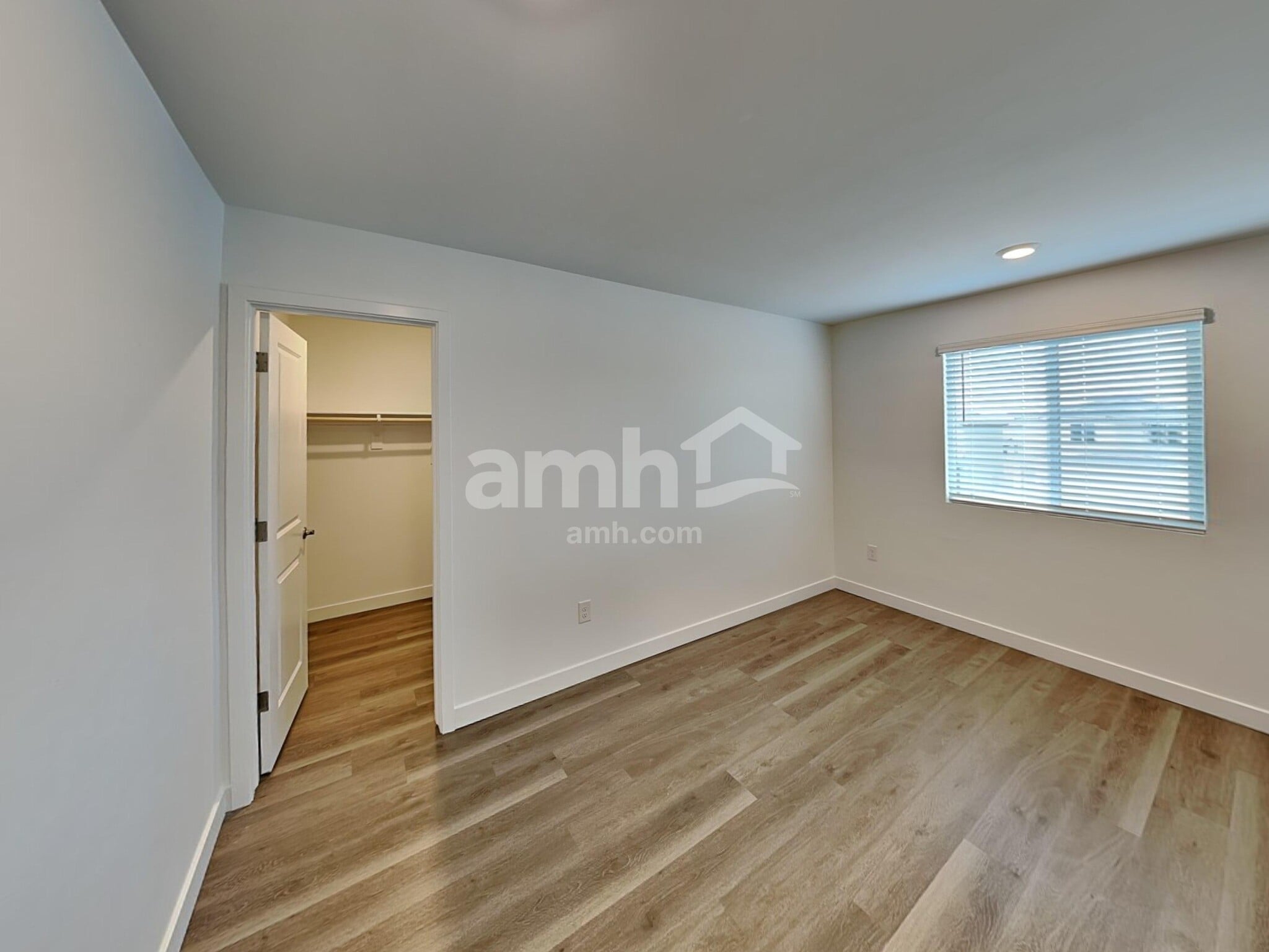 Building Photo - 9678 N Rancho Lozano