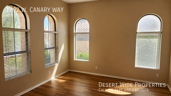 Building Photo - 1792 W Canary Way