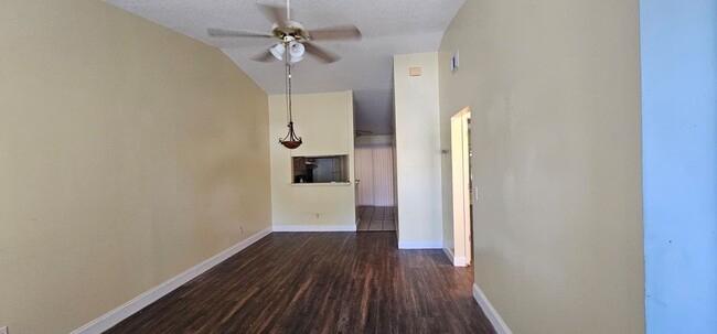 Building Photo - Beautiful Villa in Kissimmee