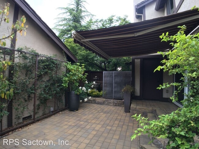Building Photo - 2 br, 2.5 bath House - 2507 Exeter Square ...
