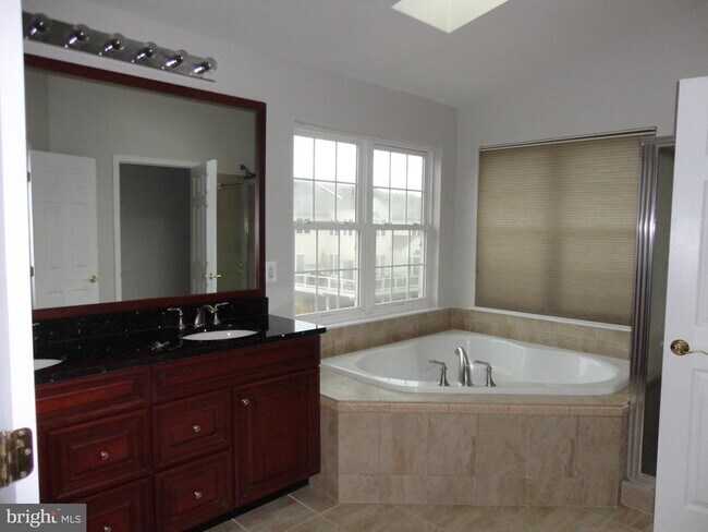 Building Photo - 25625 Anthem Terrace